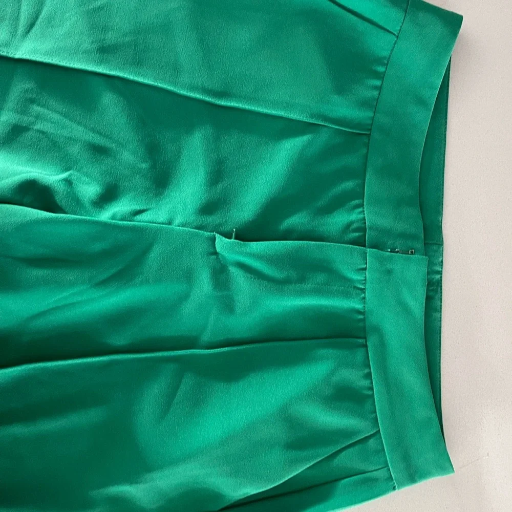 Wide leg trouser - Picture 2 of 6